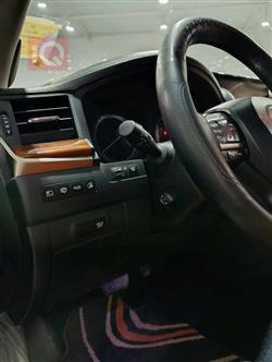لكزس LX